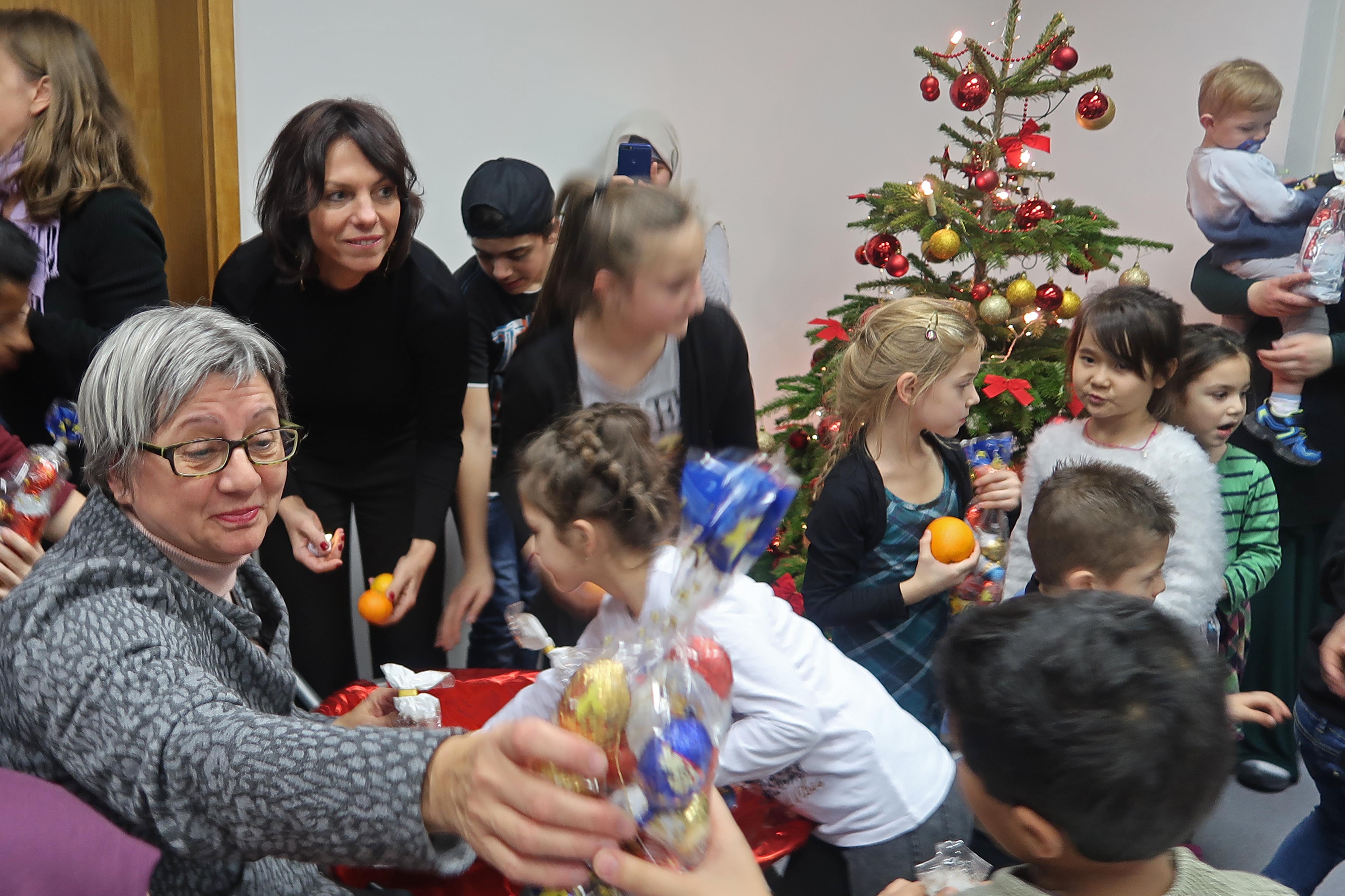 Weihnachtsfeier in einem Wohnheim für geflüchtete Menschen in Werder (Havel)